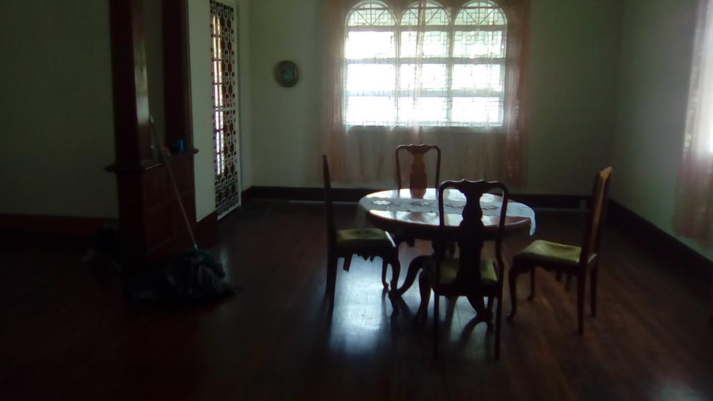 Robert'S Guest House Port of Spain Exteriör bild