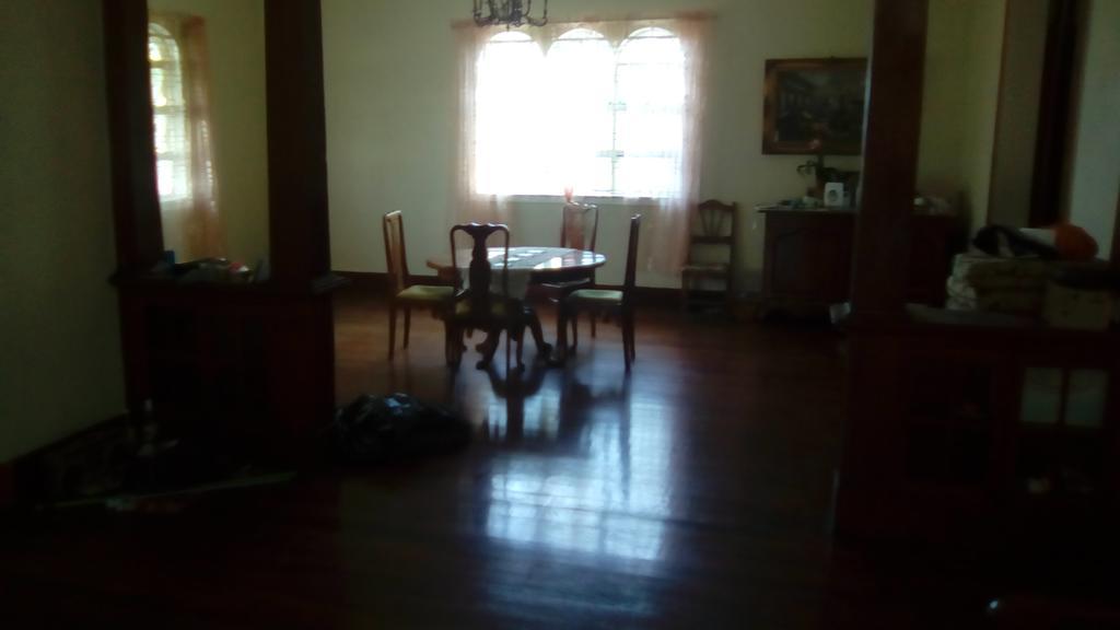 Robert'S Guest House Port of Spain Exteriör bild